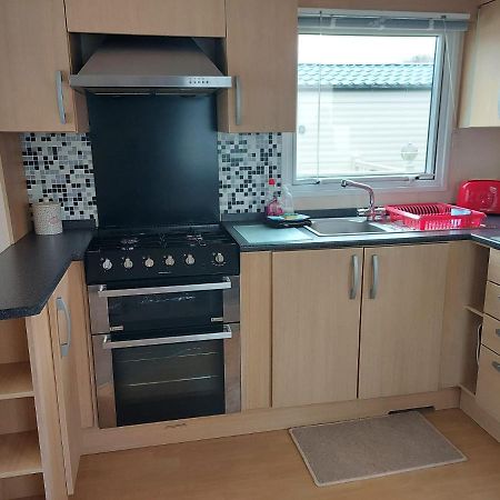 Berrow 6 Berth Pet Friendly Caravan On Sandy Glade מראה חיצוני תמונה