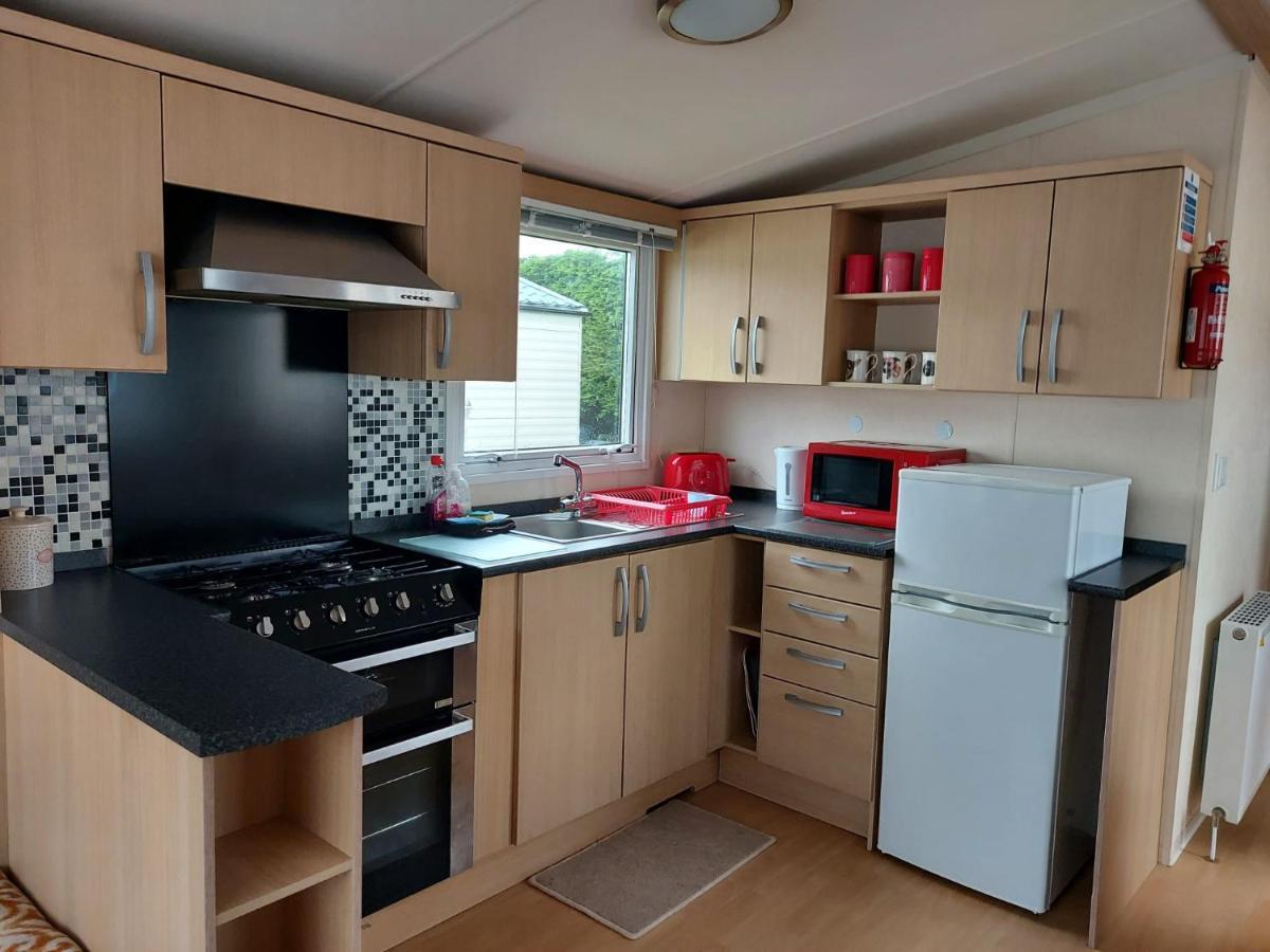 Berrow 6 Berth Pet Friendly Caravan On Sandy Glade מראה חיצוני תמונה