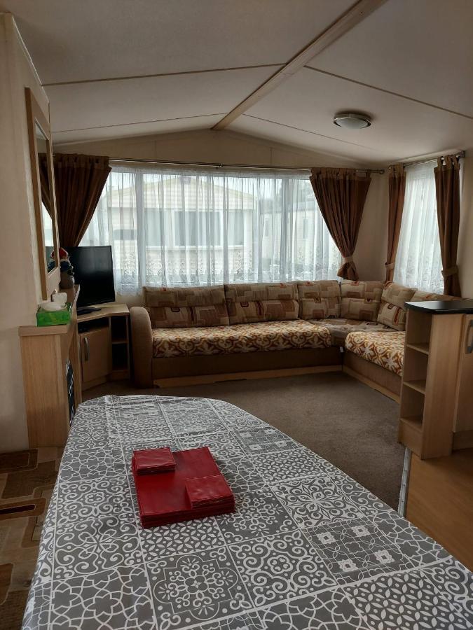Berrow 6 Berth Pet Friendly Caravan On Sandy Glade מראה חיצוני תמונה