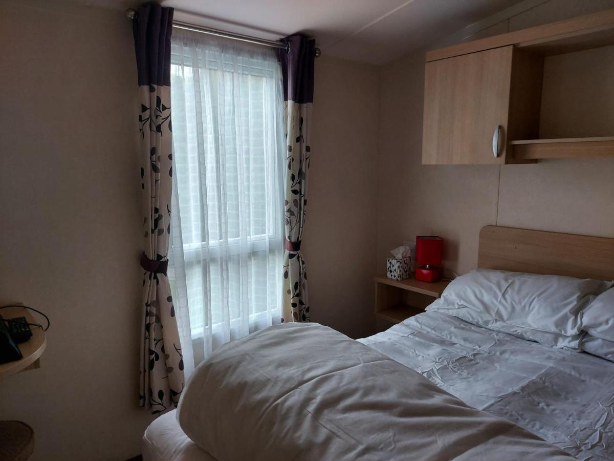 Berrow 6 Berth Pet Friendly Caravan On Sandy Glade מראה חיצוני תמונה